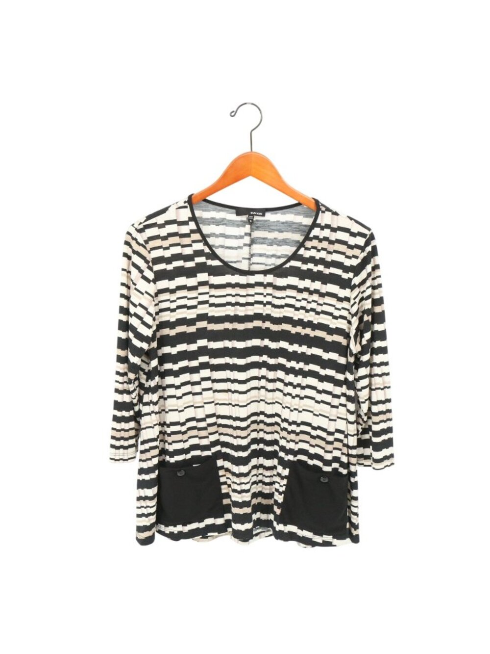 Sun Kim Beige Black Printed 3/4 Sleeve Hi/Lo Scoop Neck Top w/ Pockets S